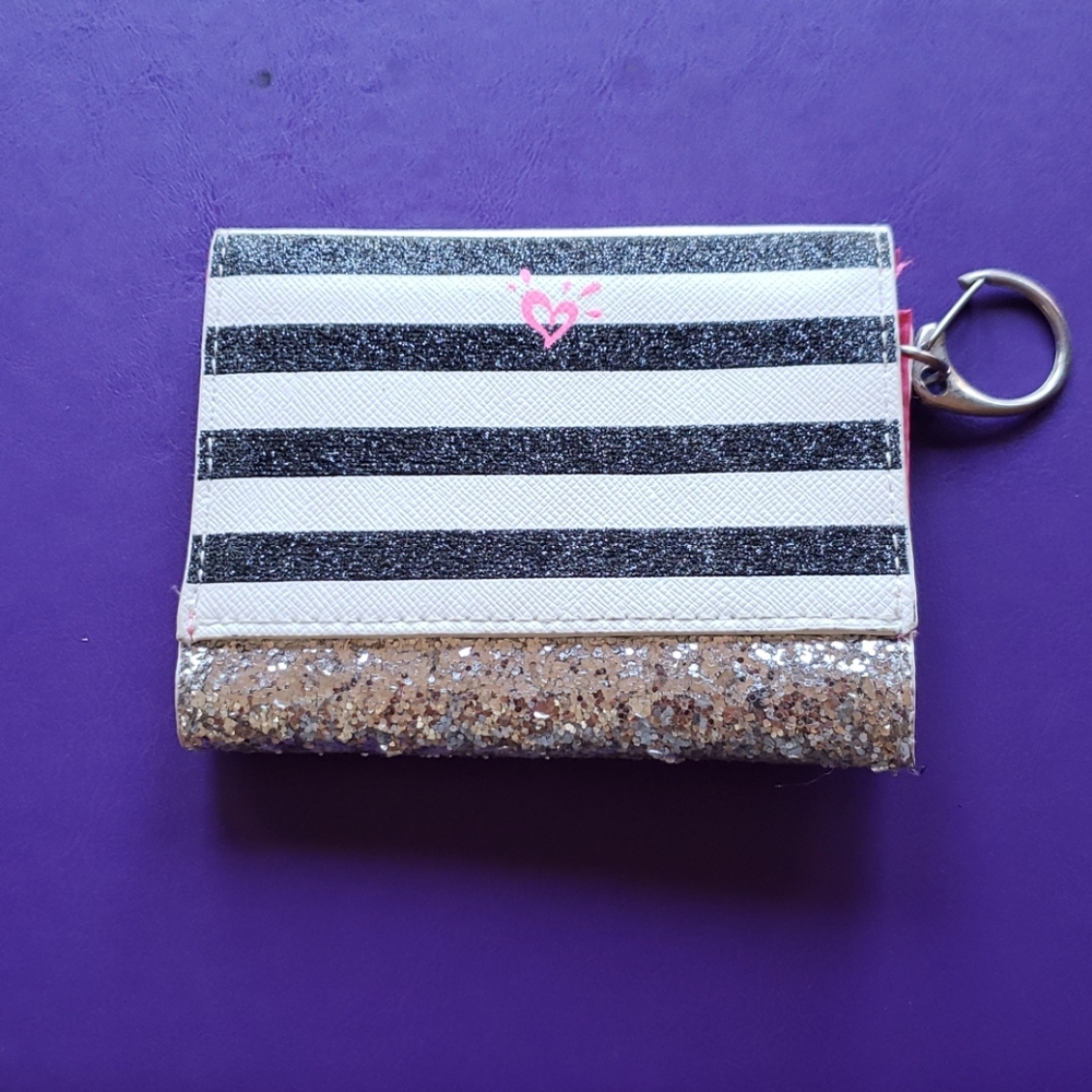 Wallet - Picture 2 of 3